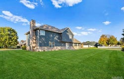 621 E Wesley Drive, O'Fallon, IL 62269