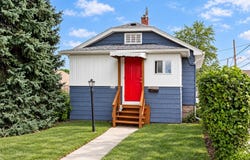 2254 S 75th St, West Allis, WI 53219