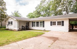 1304 MAPLE Avenue, Smackover, AR 71762