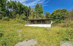 9575 Mud Fork Road, BLUEFIELD, VA 24605