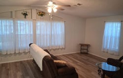 586 Sundrop Cir, Ruskin, FL 33570