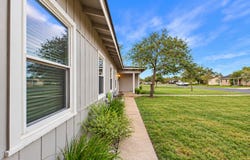 112 Live Oak, Poth, TX 78147