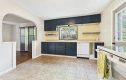 9 Dixie Drive, Anderson, IN 46016