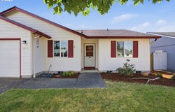 1676 WARBLER Ct, Salem, OR 97317