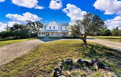 1061 Cascade Trail, San Marcos, TX 78666