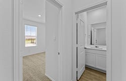 181 B HARRISON Xing, Uhland, TX 78640