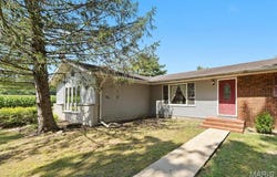 5820 E Copple Rd., Walnut Hill, IL 62893
