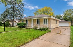 8254 N 106th St, Milwaukee, WI 53224