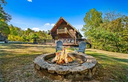 1081 Lakeview Bend, Eureka Springs, AR 72632