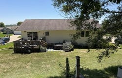 1546 Brandon Dr., Vermillion, SD 57069