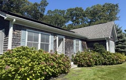 4 Periwinkle Lane, Oak Bluffs, MA 02557