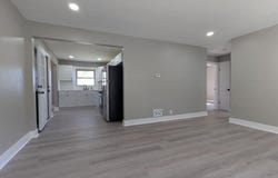 7049 California Avenue, Hammond, IN 46323