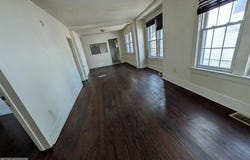 267 HOMECREST, EWING, NJ 08638