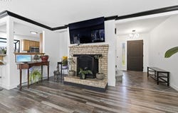 2076 ASSUMPTION St, Eugene, OR 97402