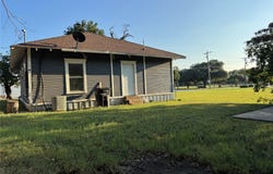 204 W Westhill Drive, Cleburne, TX 76033