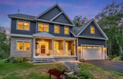 451 Cape Road, Raymond, ME 04071