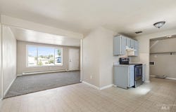 219 E H Ave, Jerome, ID 83338
