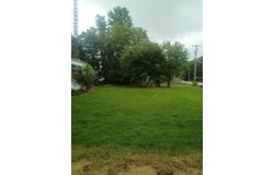 812 S Emma St, Christopher, IL 62822