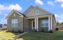 210 OAK HAVEN Cir, Oakland, TN 38060