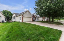 4909 Ashbey Drive, St Joseph, MO 64506