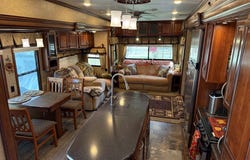 5 H Street, Cascade, ID 83611