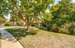 1912 Creek Bend Drive, Corinth, TX 76208