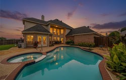 2700 Sunset Circle, Plano, TX 75093