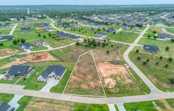 2413 Candlestick Drive, Granbury, TX 76049