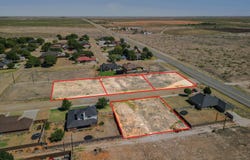 5th Street, Plains, TX 79355