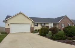 106 Jones Boulevard, Tuscola, IL 61953
