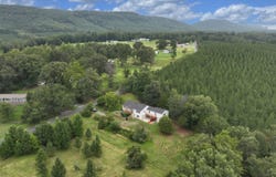 210 Williamstown Road, Shipman, VA 22971