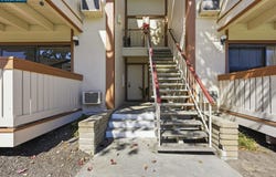 100 Kinross Dr, Walnut Creek, CA 94598