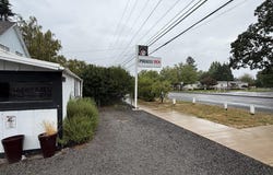 715 Ferry St, Dayton, OR 97114