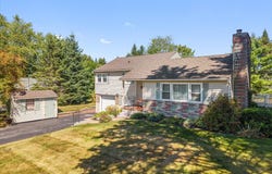 30 Birchwood Boulevard, Brewer, ME 04412