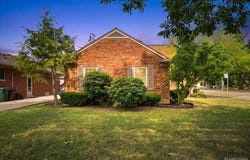 20691 Wedgewood Drive, Grosse Pointe Woods, MI 48236