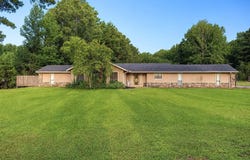 8128 Cross Road, Pine Bluff, AR 71603