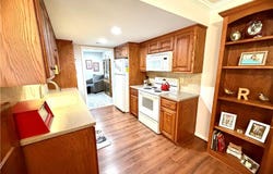 1328 W Jenkins Boulevard, Raymore, MO 64083