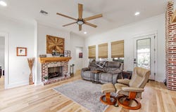 449 Glenwild Dr, Thibodaux, LA 70301