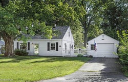 1083 Inner Drive, Schenectady, NY 12303