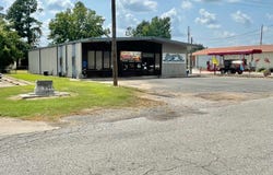 452 Chestnut Street E, Marksville, LA 71351