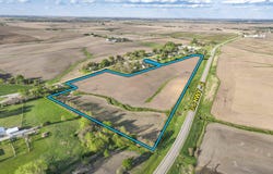 04 U.S. Highway 6, Newton, IA 50208