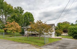 132 Joan Ann Drive, Elizabethton, TN 37643