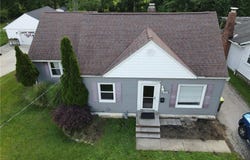 1703 E 300th Street, Wickliffe, OH 44092