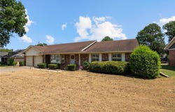 2017 S 70th ST, Fort Smith, AR 72903