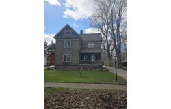 622 Maple Street, Colon, MI 49040
