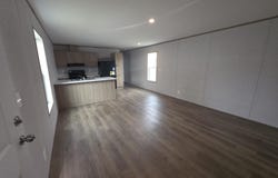 833 E Duke St, Vermillion, SD 57069
