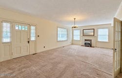 104 E South Avenue, Crenshaw, MS 38621