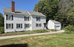 43 Post Road, Greenland, NH 03840