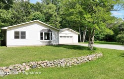 10293 Carr Road, Saint Charles, MI 48655-8627