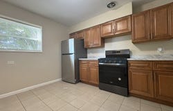 180 E Northwest Highway, Des Plaines, IL 60016
